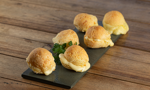 pao-de-queijo-1-emporio-r-ta-do-queijo.png