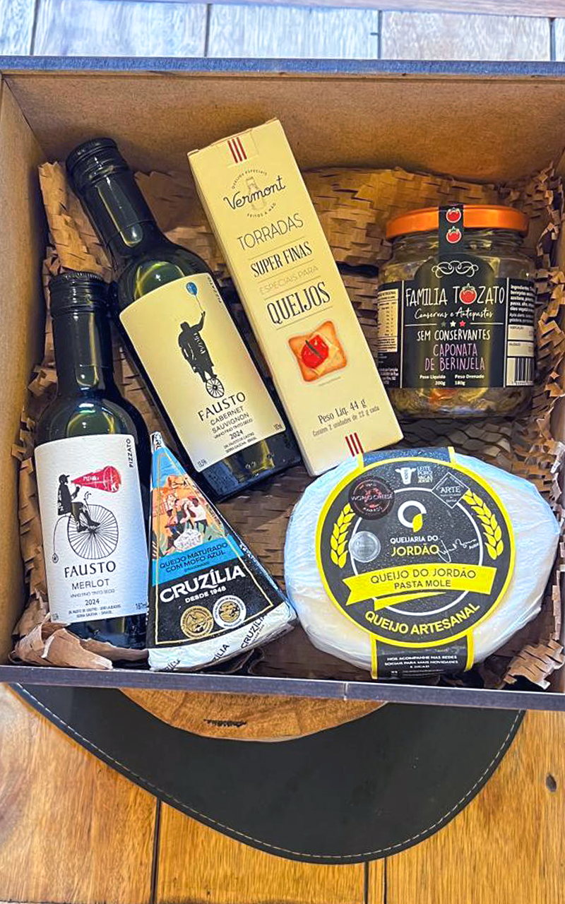 cesta-personalizada-1-emporio-rota-do-queijo2.png