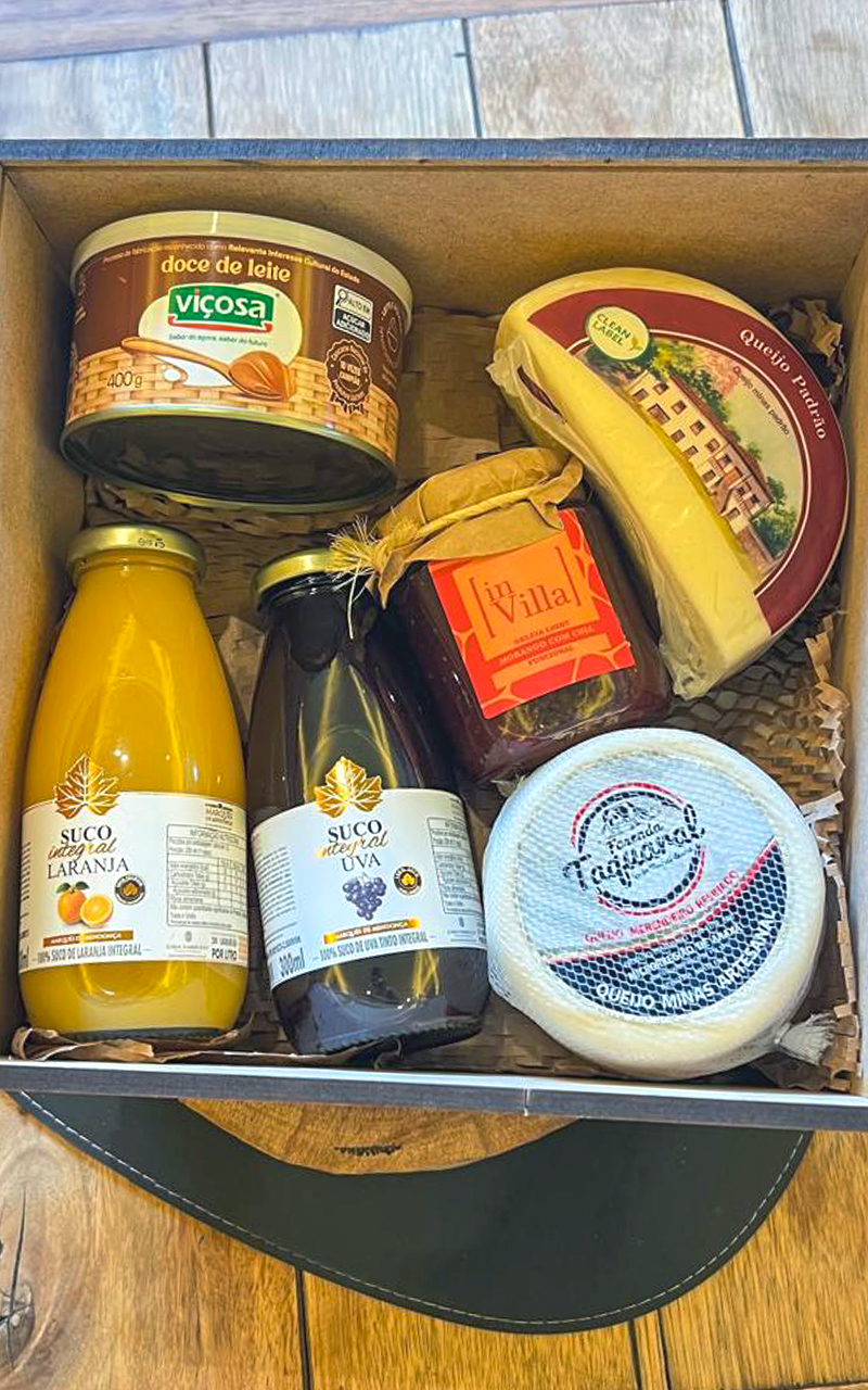 cesta-personalizada-4-emporio-rota-do-queijo.png
