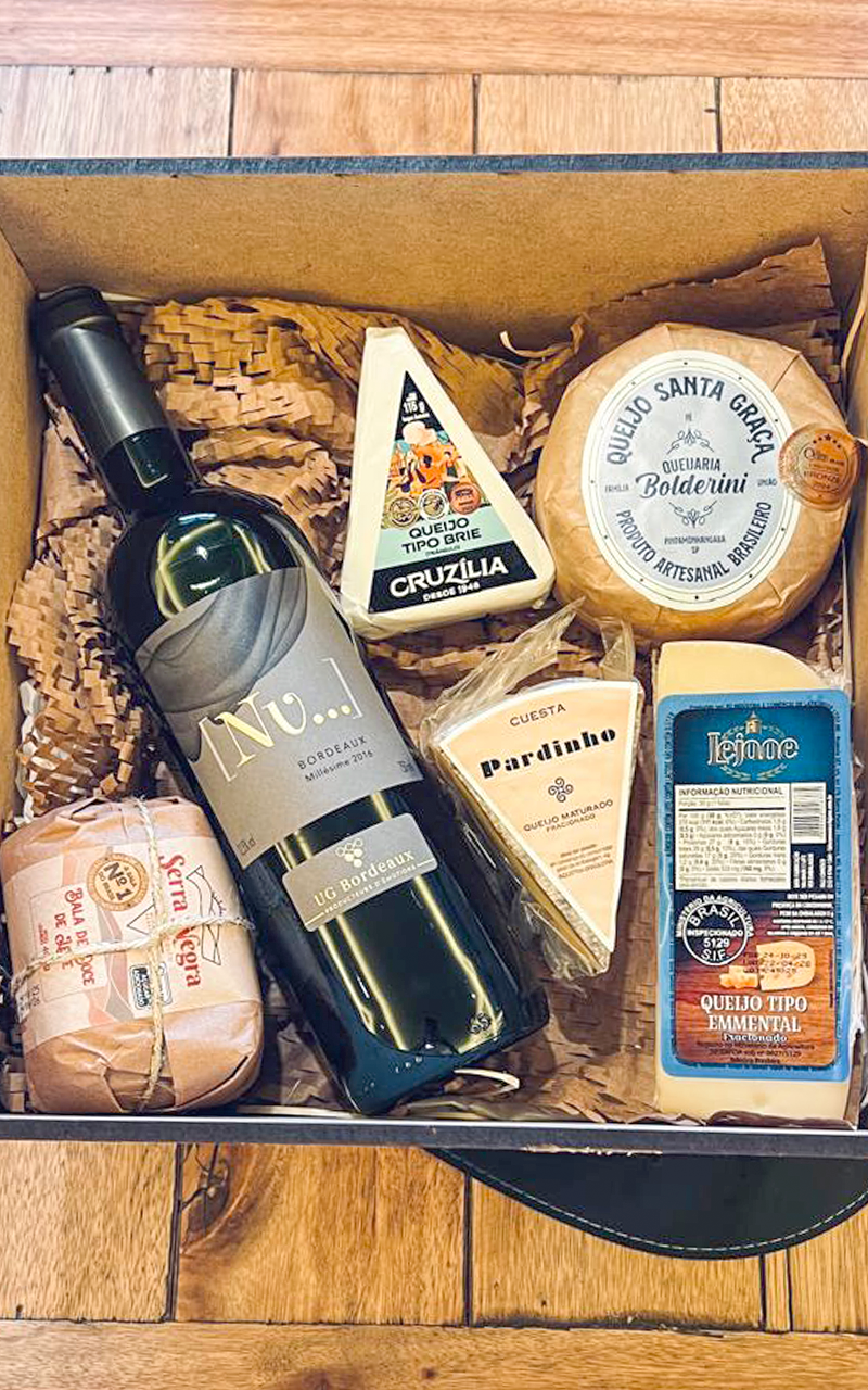 cesta-personalizada-9-emporio-rota-do-queijo.png